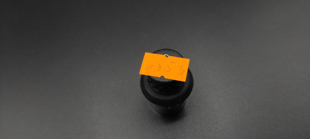 Alfa Romeo 147 2003 LHD Front Dashboard Ashtray Cigarette Lighter 12V