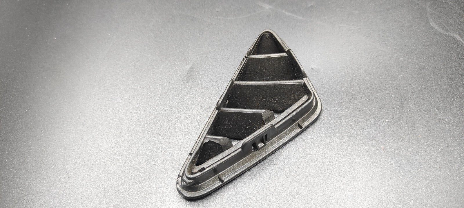 Alfa Romeo 147 1.9JTD Diesel 2002 Front Left Dashboard Panel Air Vent Grill