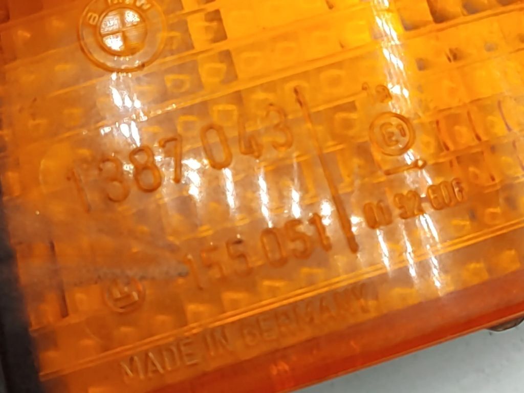 BMW 3 E36 1992 front left side turn indicator light 1387043 