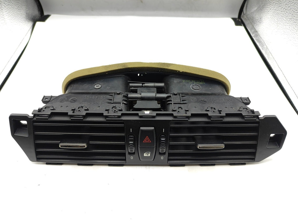 BMW 5 Series E61 530D 170kW 2006 LHD Front Center Grill 6910734 7009275