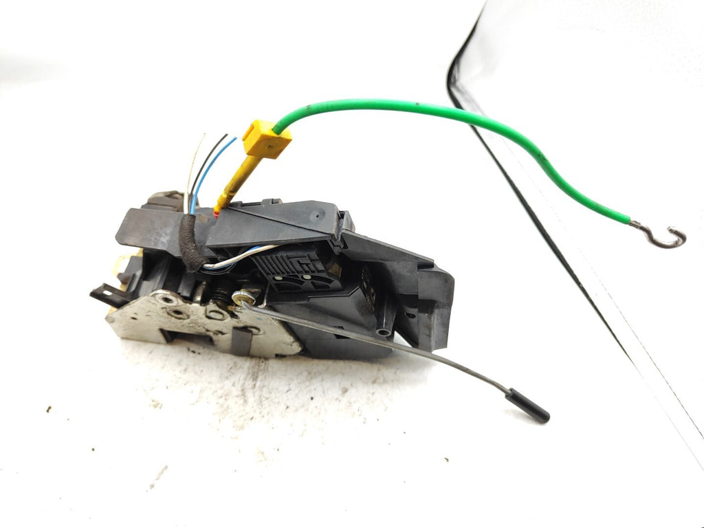 BMW 5 SERIES E39 530D 142kW Diesel 2001 Rear Left Door Exterior Lock 67118352165