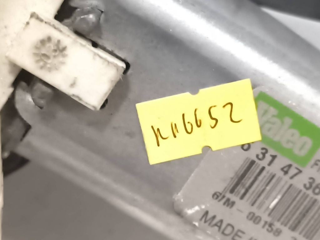 Citroen Xsara Picasso 1999 Rear wiper motor 9631473680 