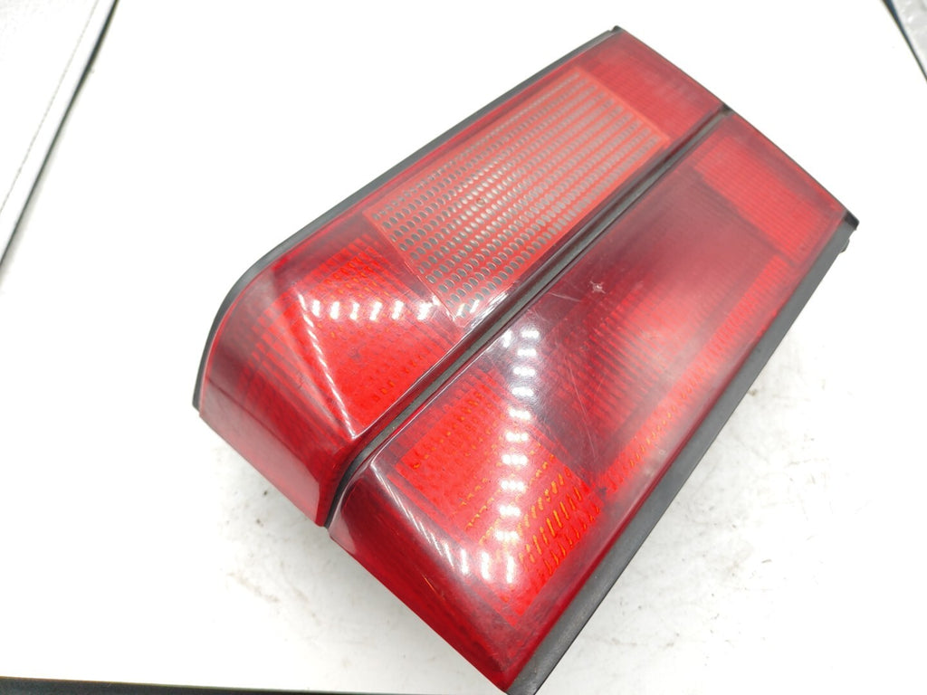 BMW 5 Series E34 1991 LHD Rear Right Taillight Light Lamp 1384012R