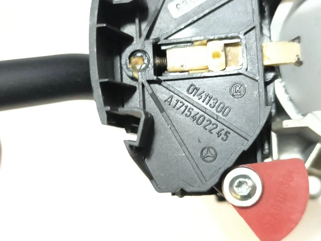 Mercedes-Benz CLS C219 2007 Turn signal indicator stalk A1715400144 