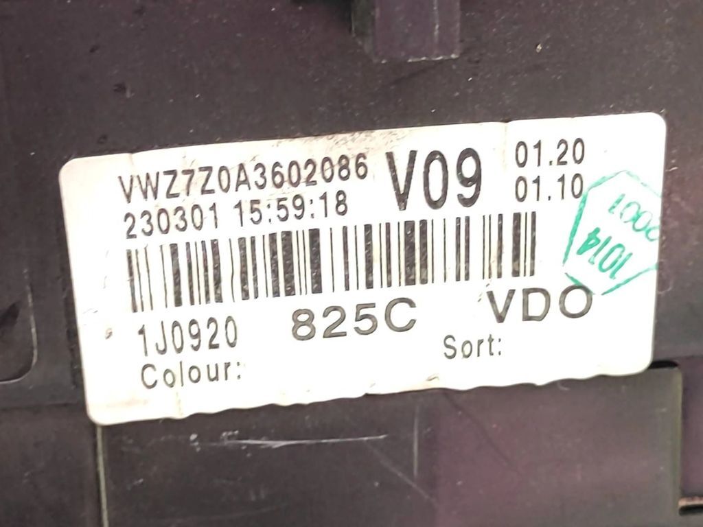 1J0920825C Volkswagen Golf IV 2000 Diesel speedometer instrument cluster 