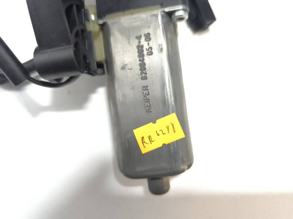 Mercedes-Benz C W203 2001 seat adjustment motor 0390203207 