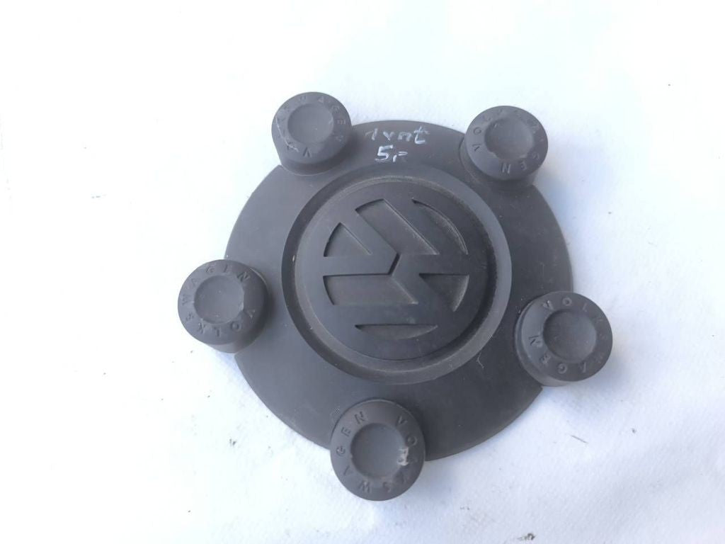 Volkswagen Caddy 2015 Original wheel cap 2K0601169 