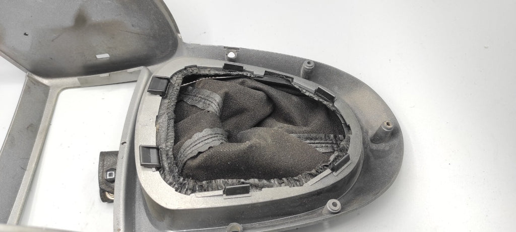 Alfa Romeo GT 1.9JTD 2007 Gear Selector Shifter Surround Trim Leather LS375401