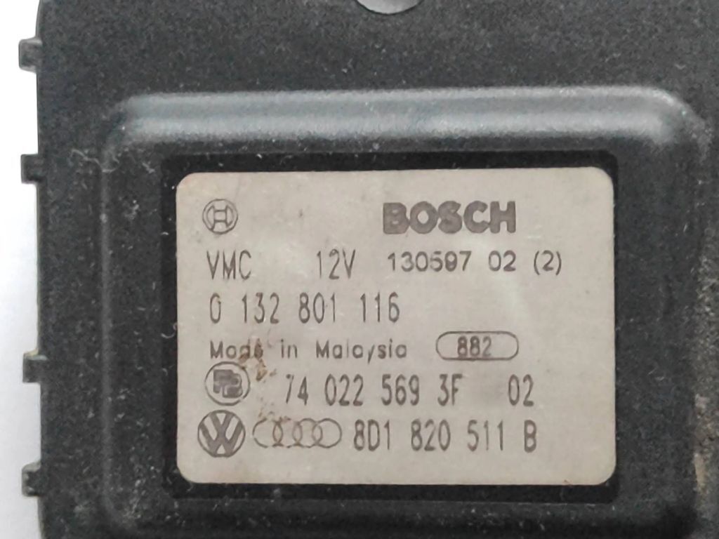 Audi A4 S4 B5 8D 1998 Air heater flap actuator motor 0132801116 