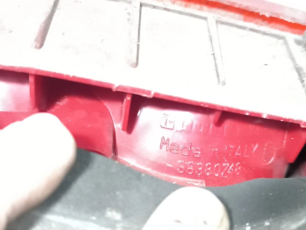 Alfa Romeo 145 146 1995 rear right tail light lamp 36380748 