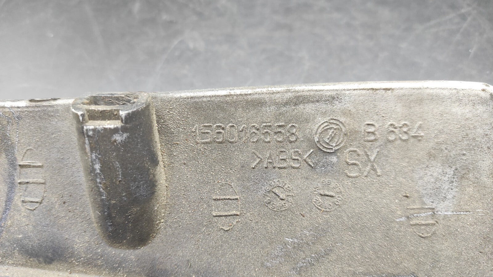 Alfa Romeo 166 2.4JTD 110kW 2003 Front Left Bumper Upper Grill 156016558 Blue