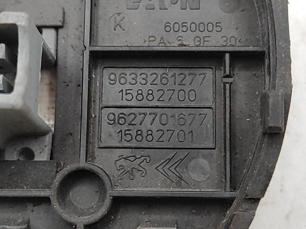 Citroen C5 2003 Suspension ride height / mode switch 9633261277 