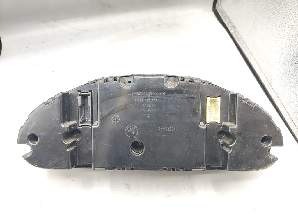 BMW 3 Series E46 320D 2000 LHD Speedometer cluster 62116915239 0263639002