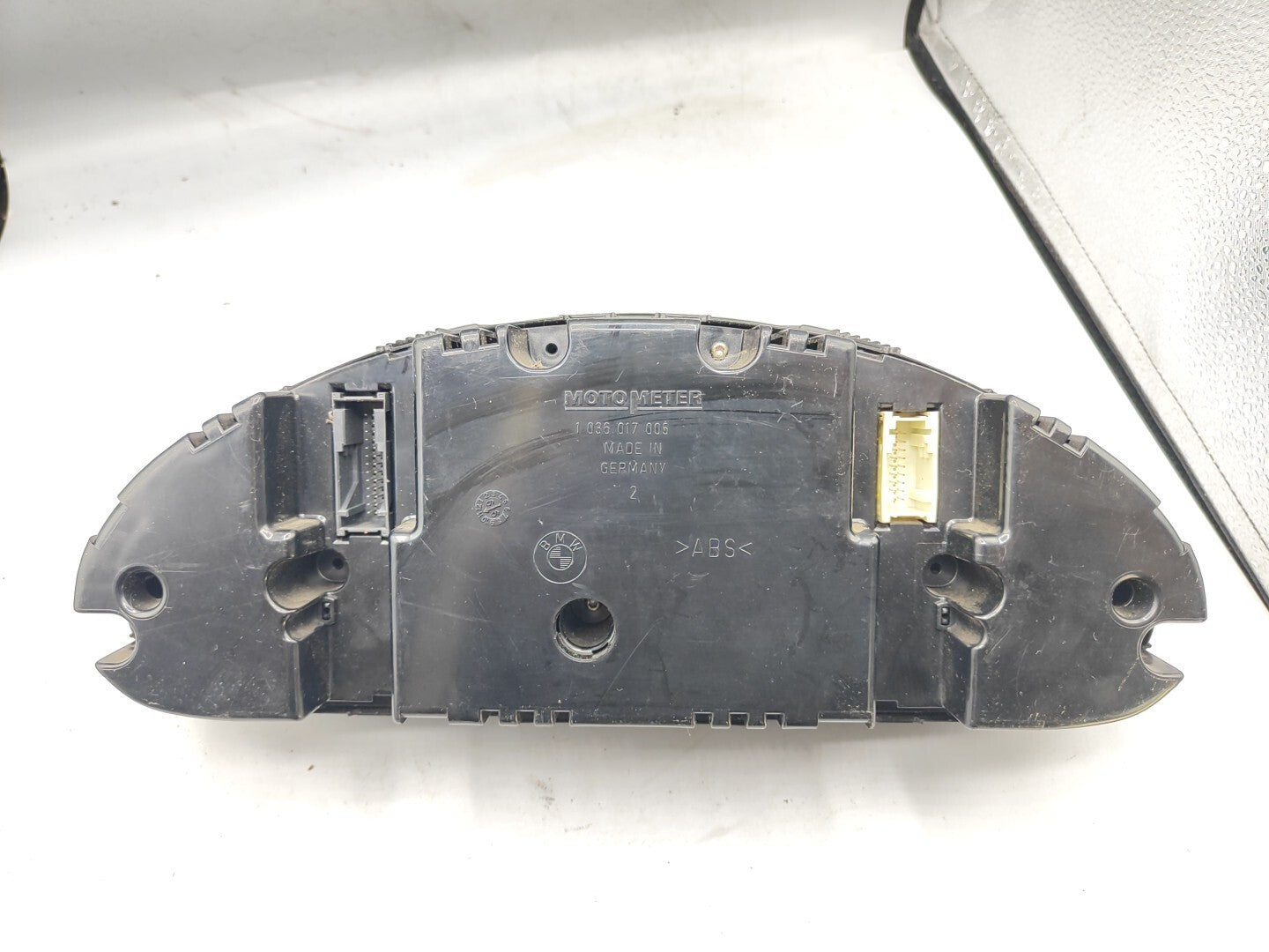 BMW 3 Series E46 320D 2000 LHD Speedometer cluster 62116915239 0263639002