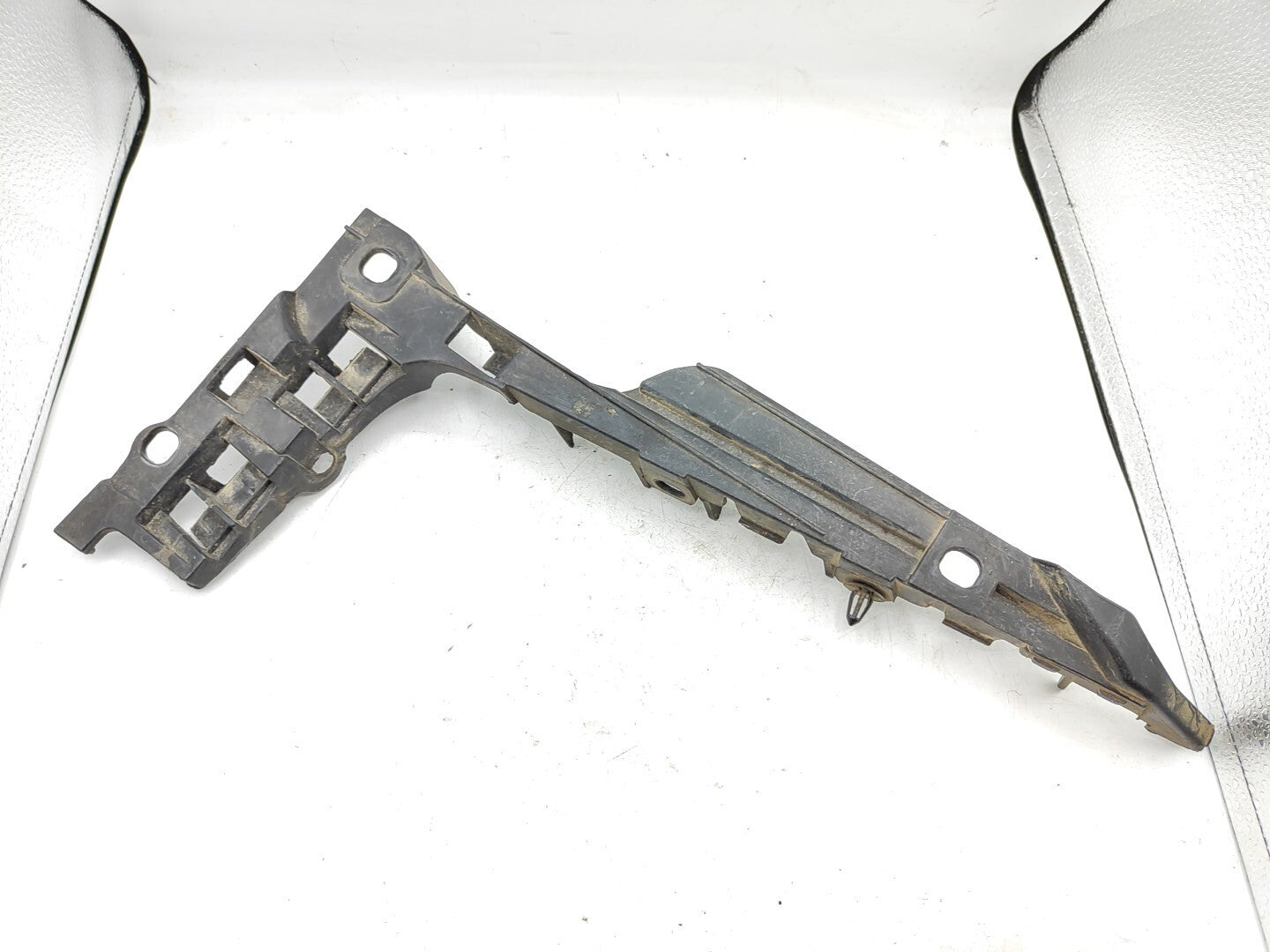 Alfa Romeo 159 2.4JTDm 147kW 2007 Rear Right Side Bumper Bracket 60688692