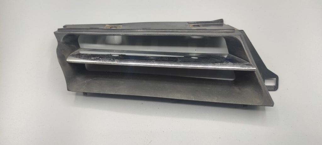 Alfa Romeo 156 SW 2.4JTD 110kW 2002 Front Right Upper Bumper Grill 156017391