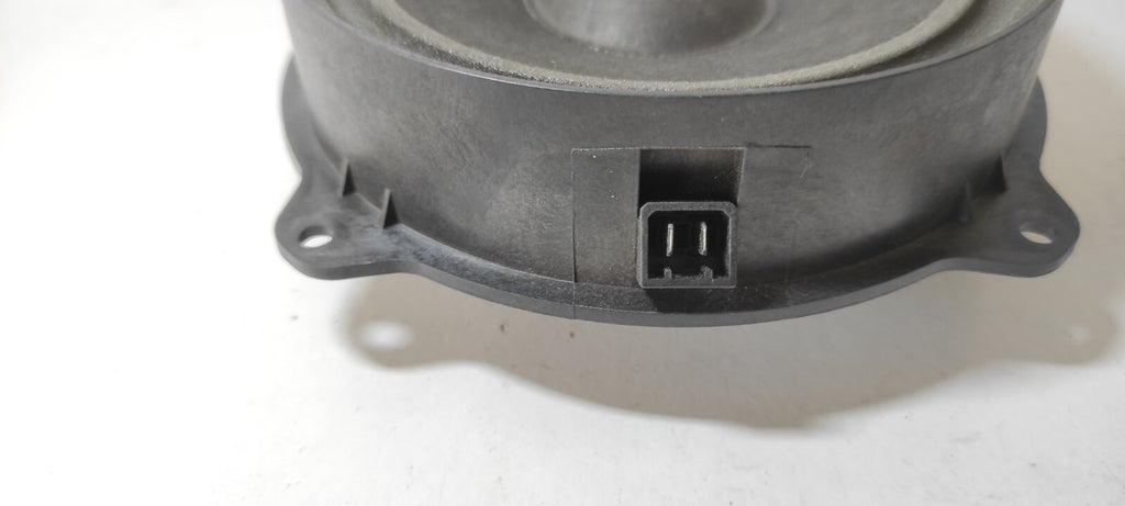 Alfa Romeo 147 1.9JTDm 8V 85kW Diesel 2002 Interior Door Speaker