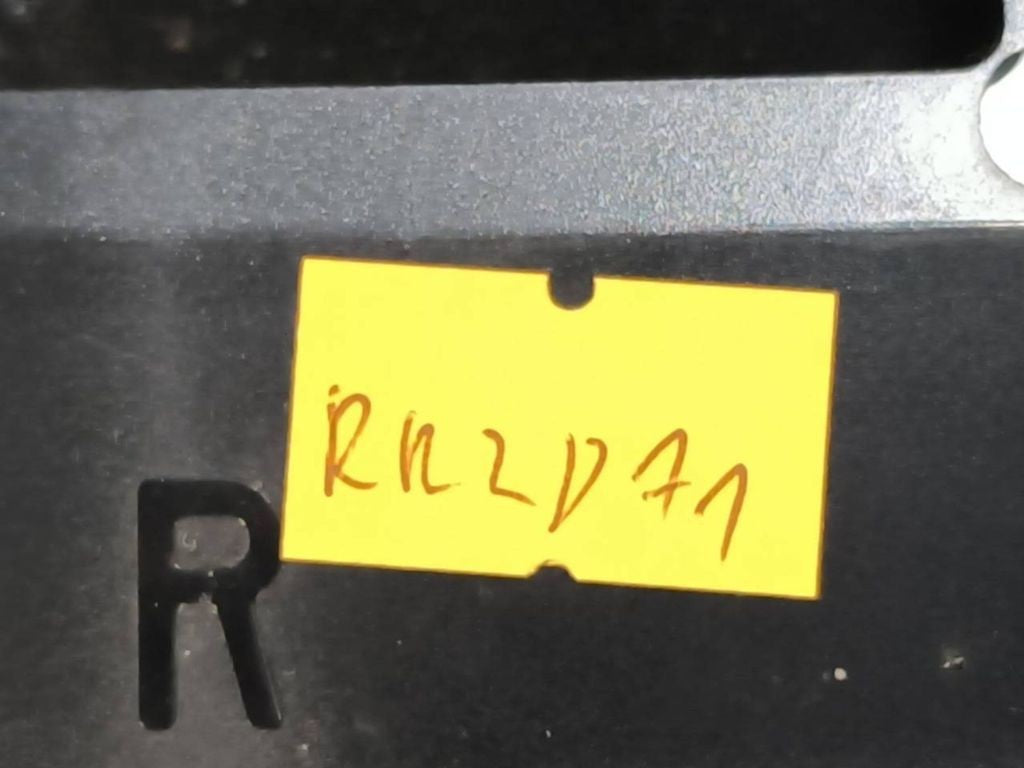 Mercedes-Benz S W221 2007 dashboard air vent grill trim A2218300154 