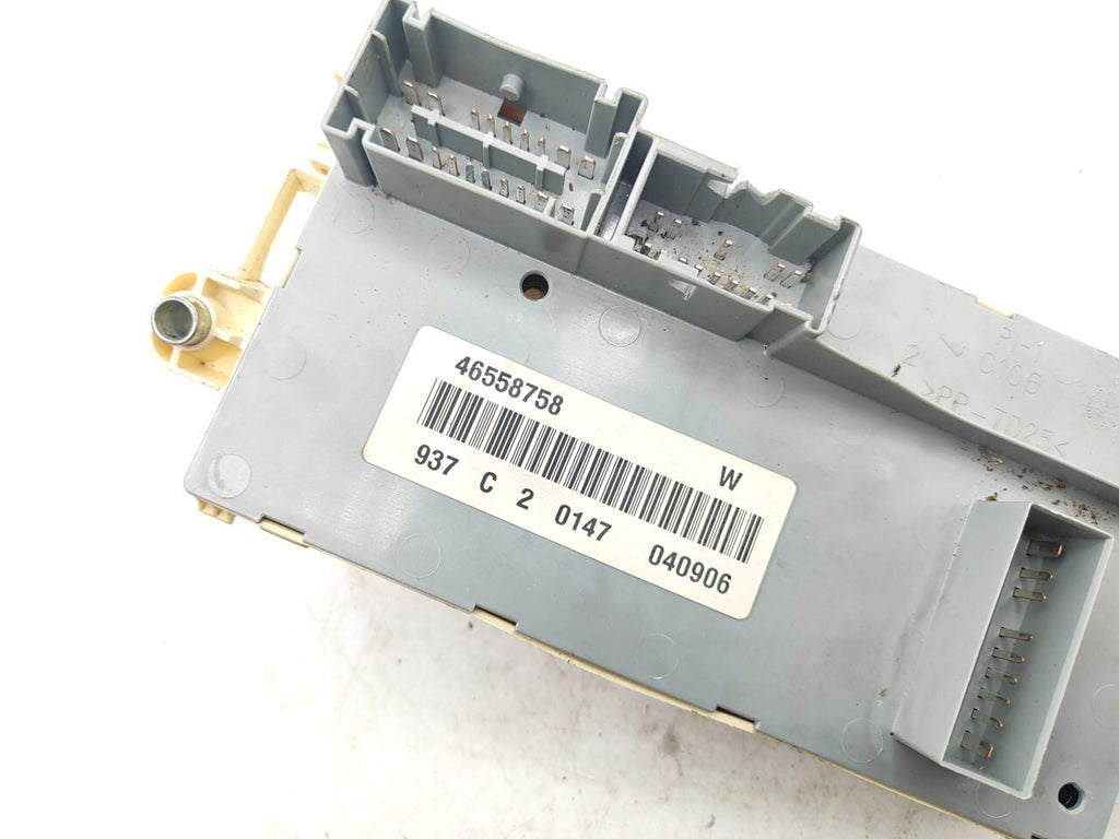 Alfa Romeo 147 8V 2006 Fuse Box Control Unit Module ECU 46558758