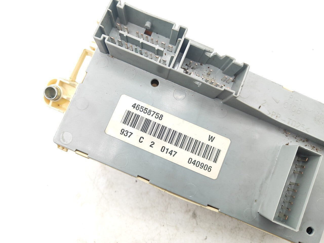 Alfa Romeo 147 8V 2006 Fuse Box Control Unit Module ECU 46558758