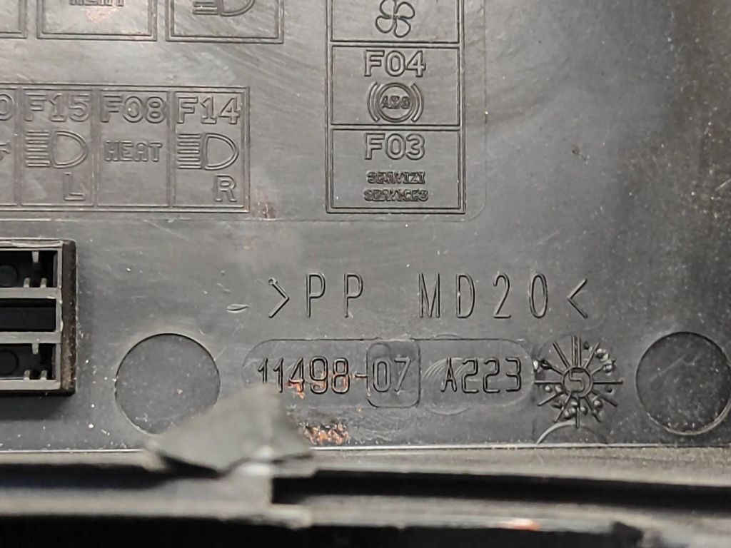 Alfa Romeo 147 1.9JTD 88kW 8V FL 2007 Fuse box cover 1149807 