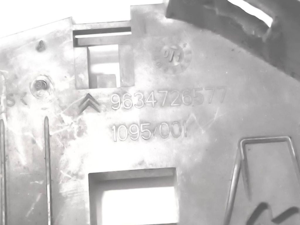 Citroen C5 2002 cup holder 9634726577 