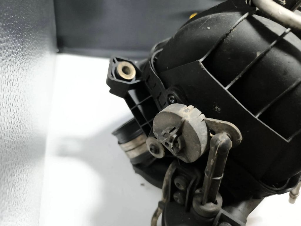 Alfa Romeo 156 Twin Spark 2000 Petrol Engine intake manifold 0280600011 