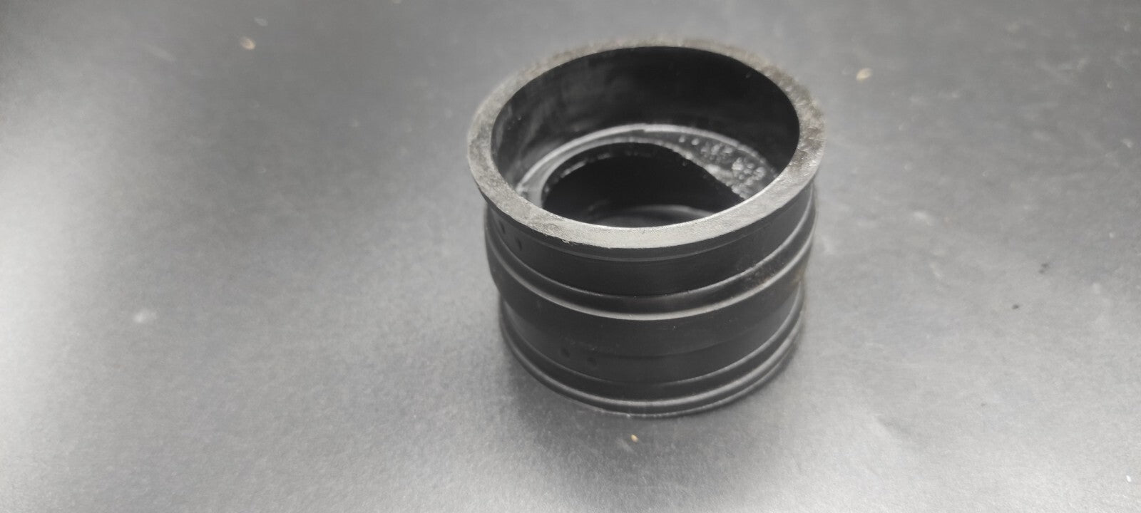 Alfa Romeo GT 2.0 JTS 122kW 2005 Petrol Engine Intake Manifold Rubber Pipe