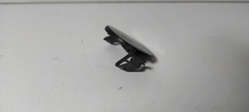 Alfa Romeo 147 1.9JTD 110kW 2003 Front Tow Eye Hook Cover 735267295