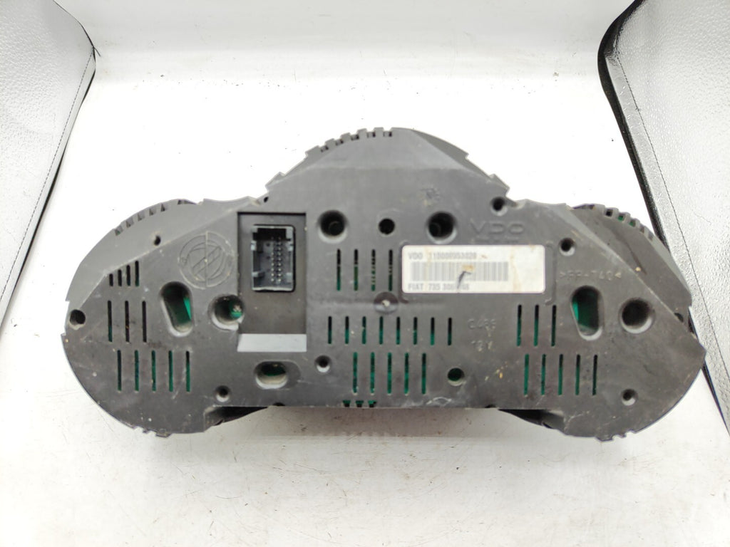 Alfa Romeo 147 1.6 TS 88kW Petrol 2002 LHD Speedometer Cluster 735308748