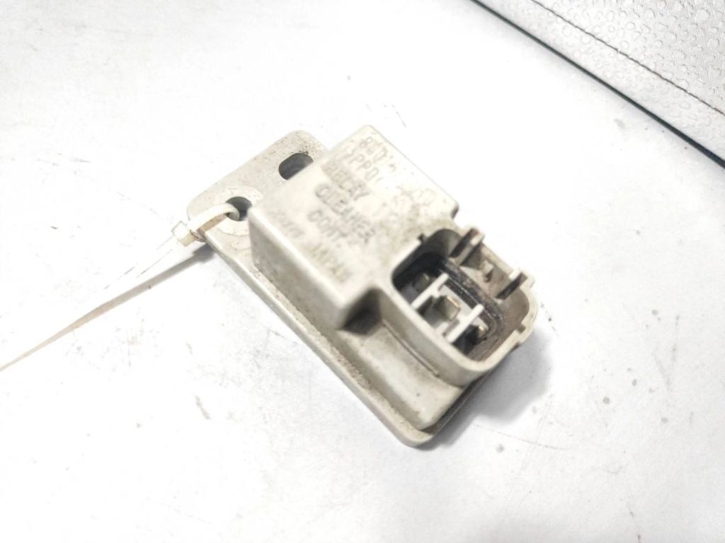 Subaru Legacy 2011 Window wiper relay 88018FE010 