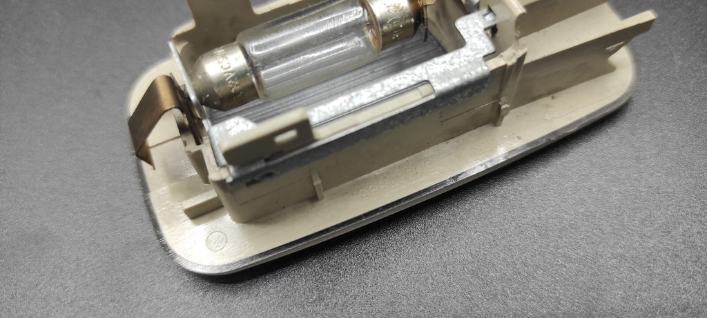 Alfa Romeo 156 2.4D JTD 110kW 2001 Rear Interior Roof Reading Light 60607883