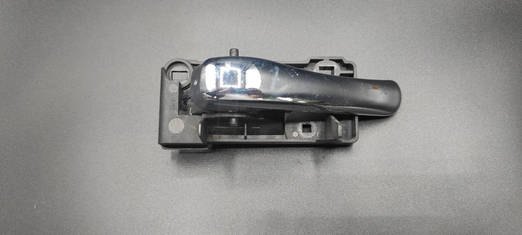Alfa Romeo GT 1.9JTD 110kW 2004 Front Left Door Opening Inner Handle 46736147