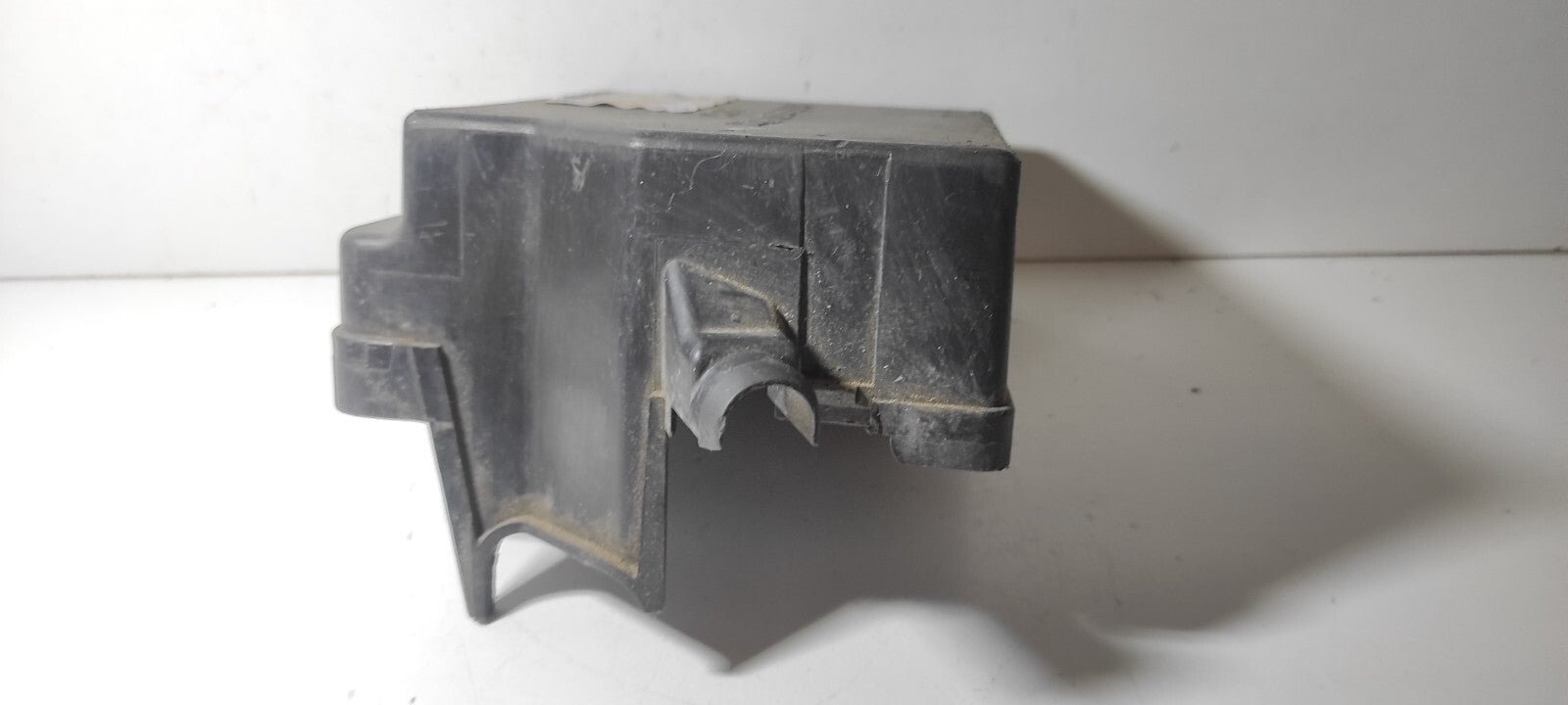 Alfa Romeo 147 1.9JTD 85kW 2002 Engine Bay Fuse Box Relay Cover Cap