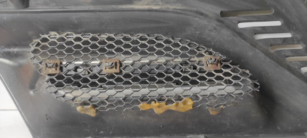 Alfa Romeo 166 2.4JTD 110kW 2003 Front Left Bumper Upper Grill 156016558 Black