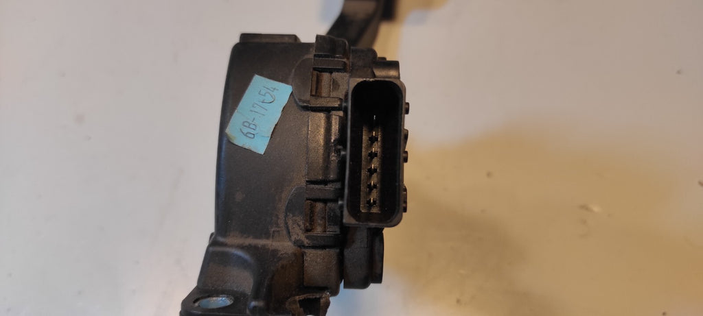 Alfa Romeo 159 1.9JTD 88kW 2008 LHD Throttle Gas Pedal 60695128