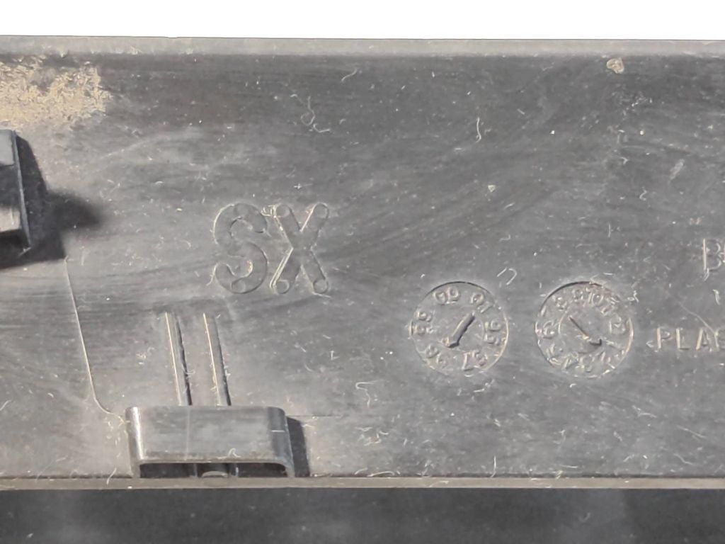 Alfa Romeo 156 PRE-FL 2000 Front left grill 156017392 