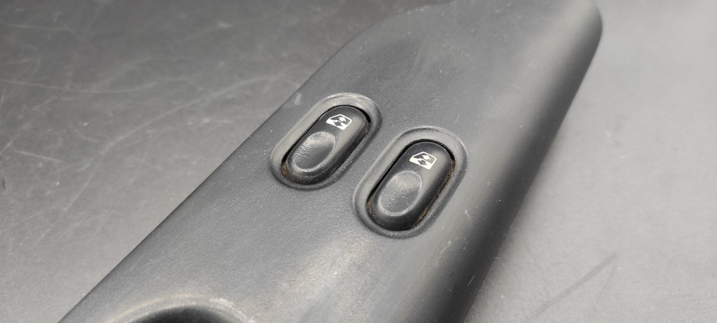 Renault Laguna MK1 1994 LHD Front Left Electric Window Switch 7700875656