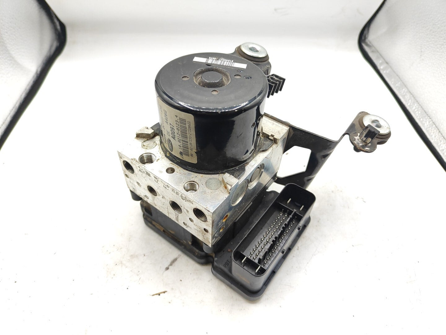 Land Rover Freelander LR2 2009 ABS Brake Pump Module 6G9N2C405DG 10021201234