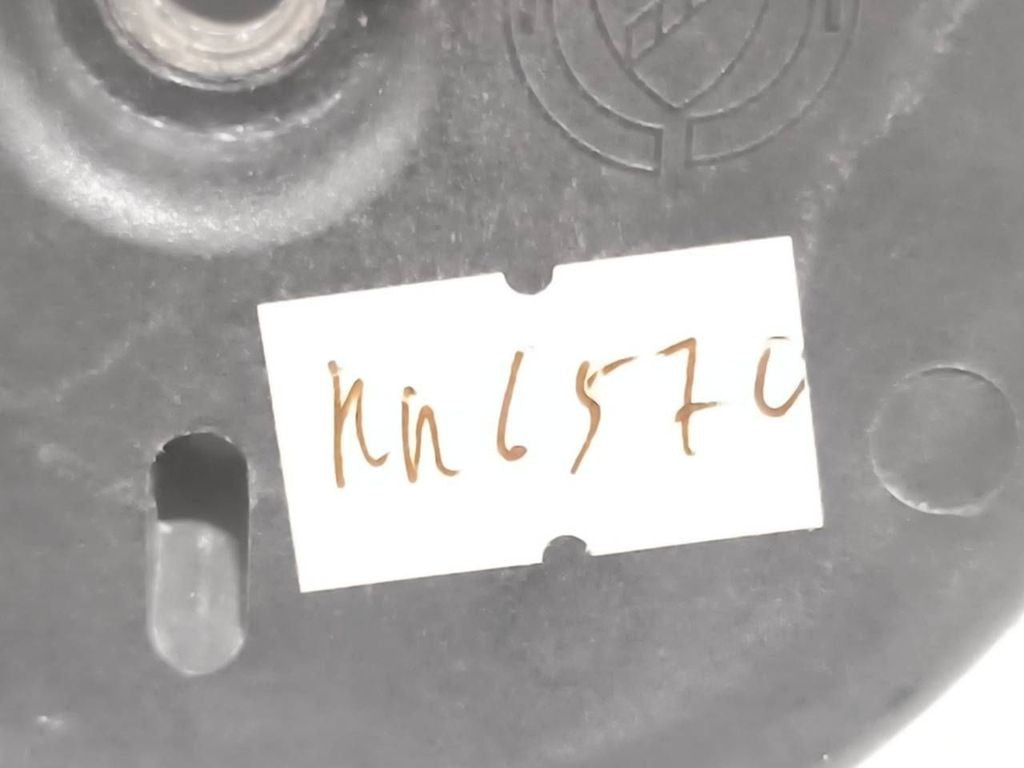 Alfa Romeo GT 2005 Badge logo emblem bracket 60682496 