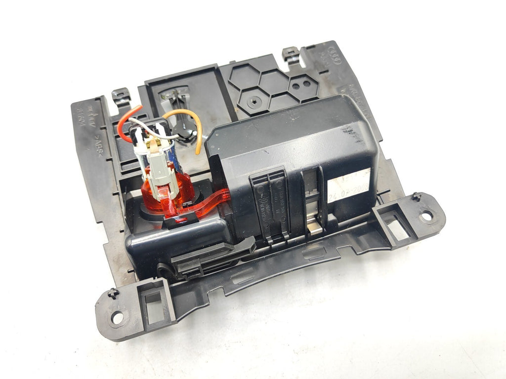 Audi A5 8T 3.0TDI Diesel 2008 Front Panel Dash Ashtray 8K0857951