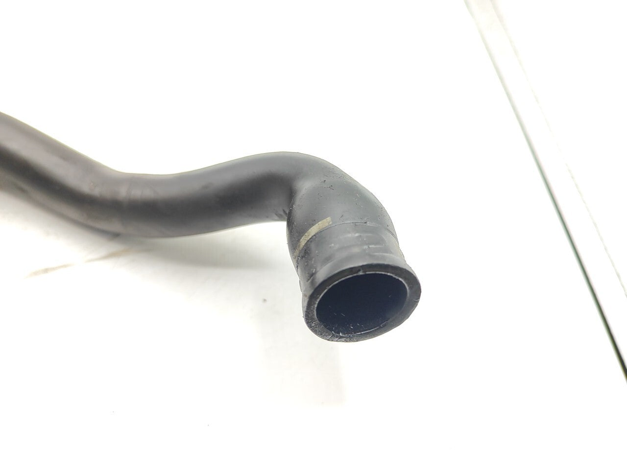 Alfa Romeo GT 1.9JTD 110kW 2006 Engine Breather Pipe Hose