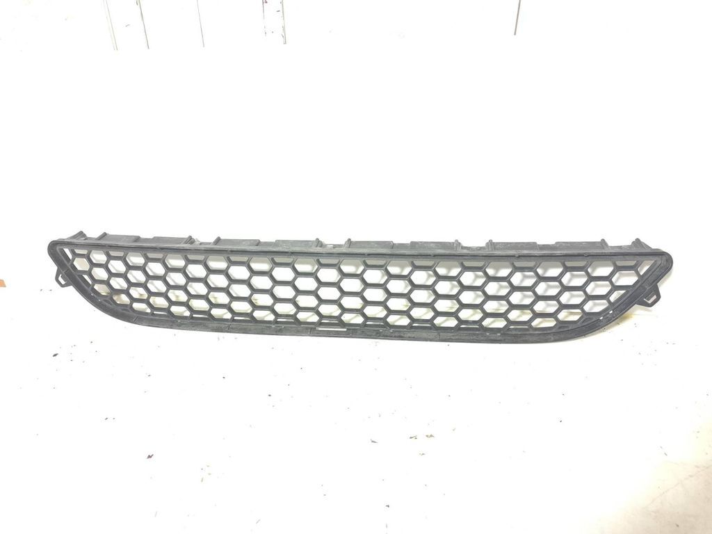 Volvo S60 2012 Front bumper lower grill 30795021 