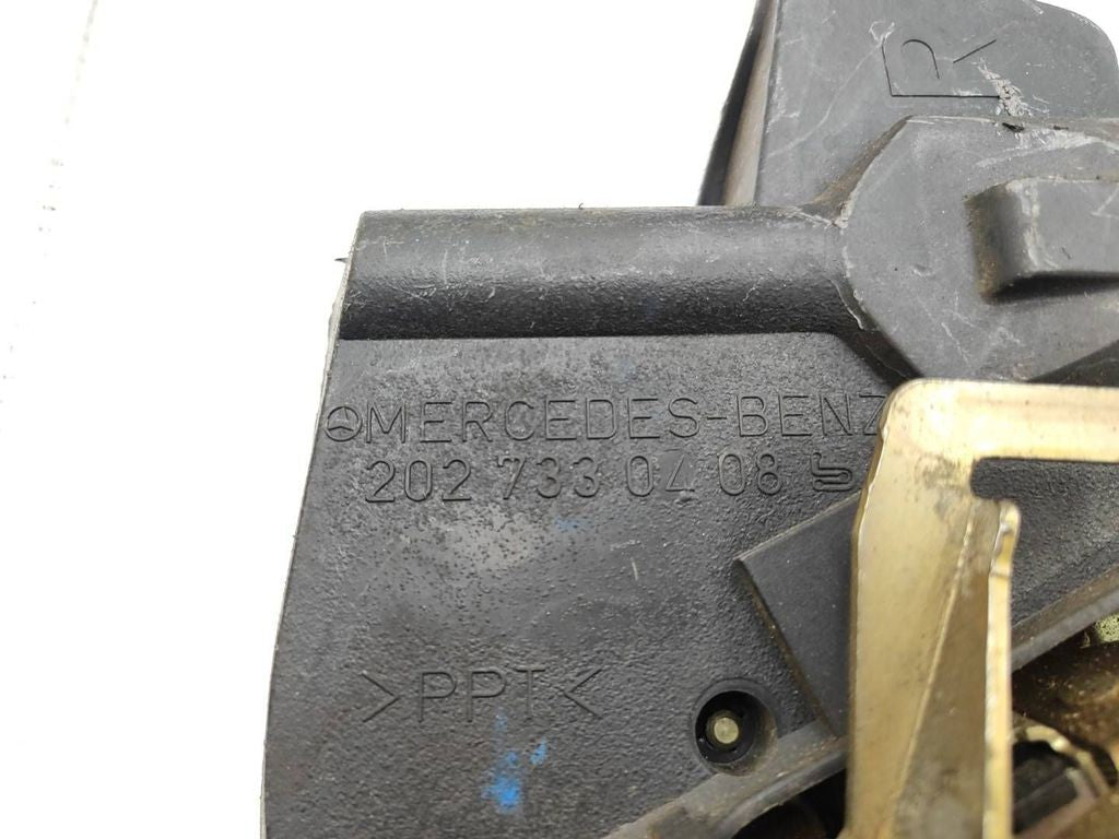 Mercedes-Benz E W210 2000 rear right door lock 2027330408 
