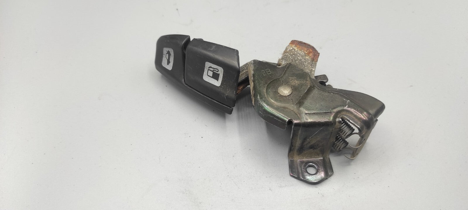 Alfa Romeo 156 2.4JTD 2002 Rear Trunk Boot / Fuel Cap Release Open Handle