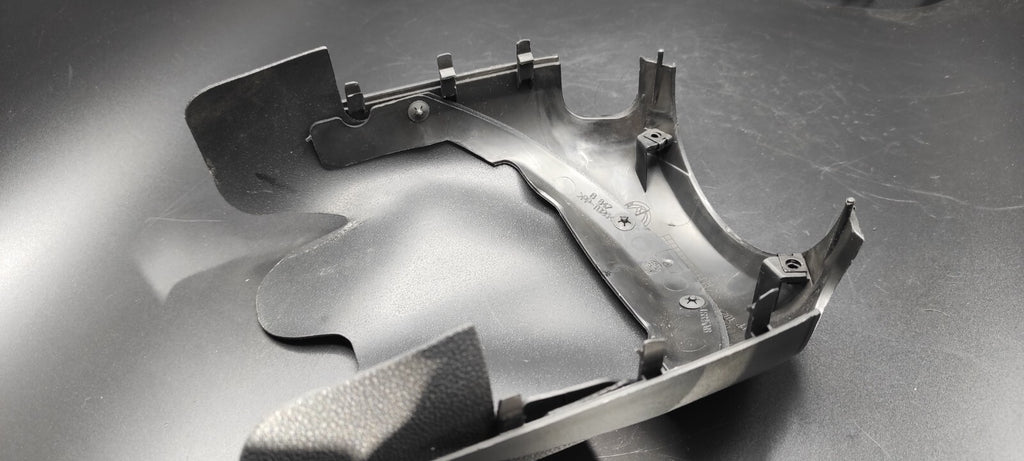 Alfa Romeo 147 / GT 1.9JTD Diesel 2005 Steering Column Cover Trim LS325703