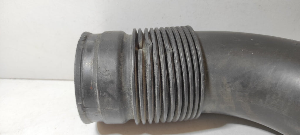 Alfa Romeo 147 2.0TS 110kW 2003 Petrol Engine Air Intake Pipe Hose 46741125