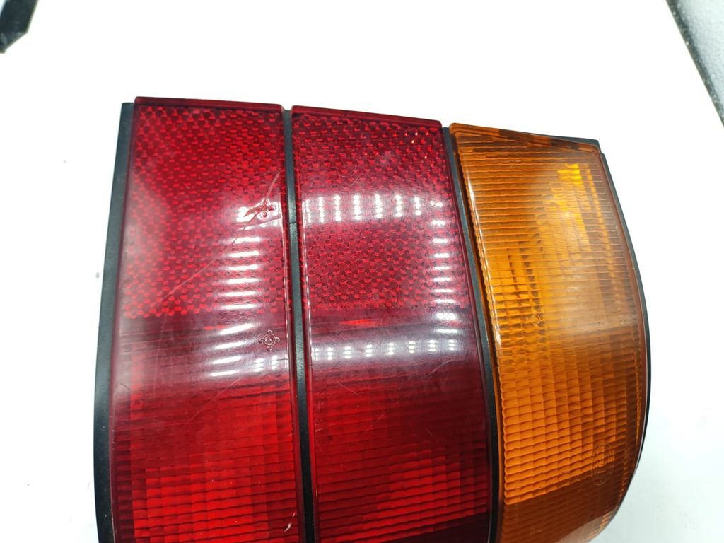 BMW 5 Series E34 1992 rear right side tail light lamp 1384010R 