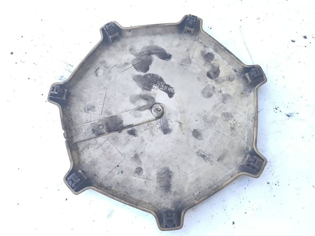 Volkswagen PASSAT B3 1991 Original wheel cap 357601149 