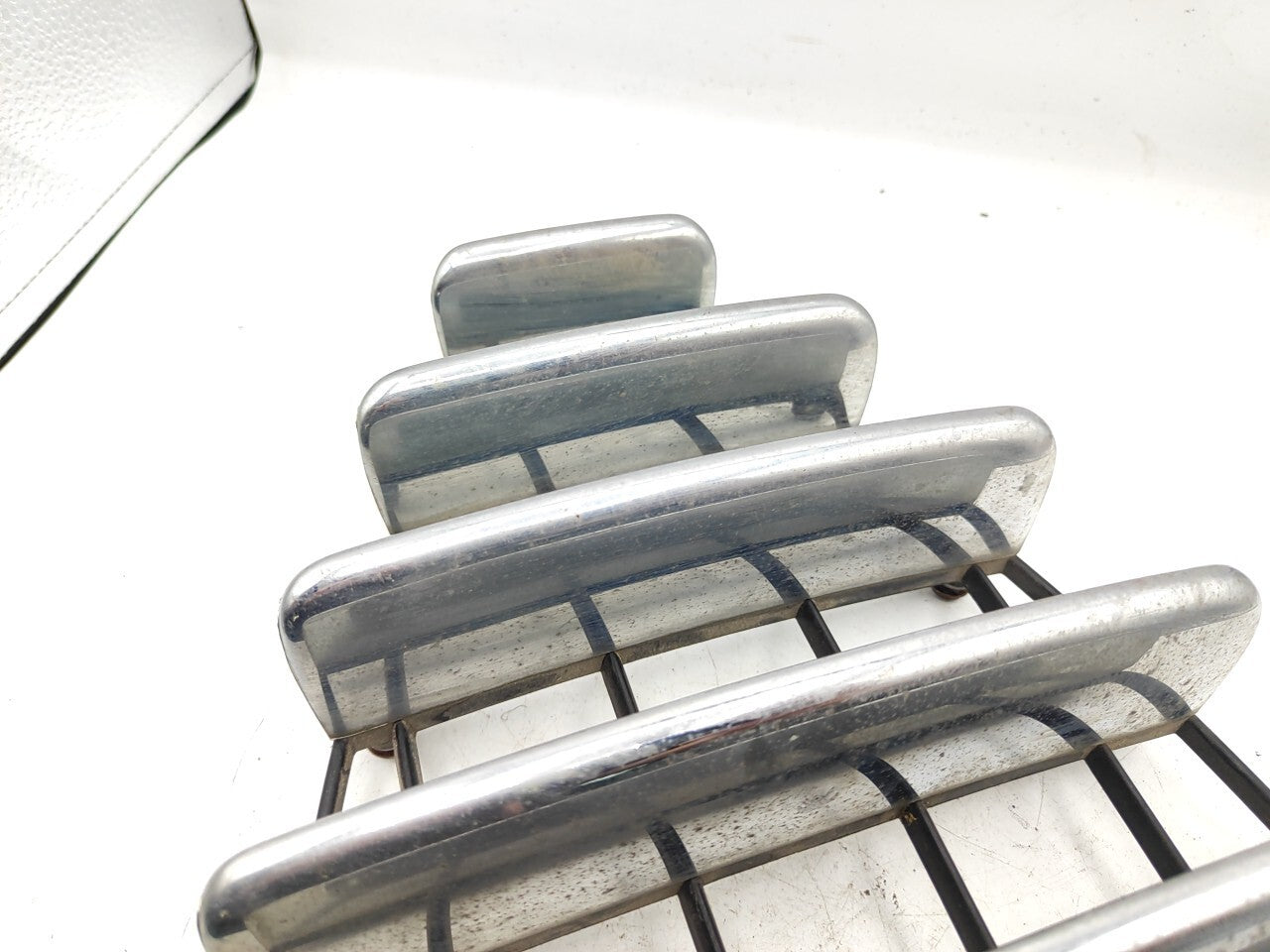 Alfa Romeo 147 Facelift 2007 Front Bumper Center Grill LS383060